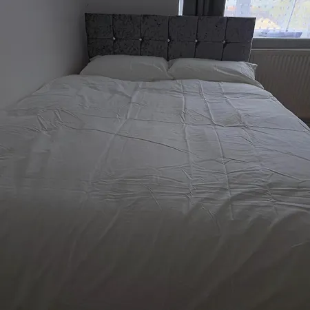 Jusdor Lovely Six Bed In Filton