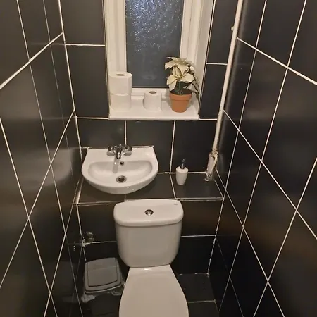 Jusdor Lovely Six Bed In Filton Ferienhaus Bristol