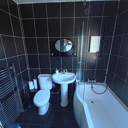 Ferienhaus Jusdor Lovely Six Bed In Filton